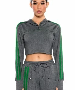 ACQUAINTED CROPPED HOODIE