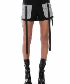 ALICE STRIPED CARGO SHORTS -FINESSE-shop alice striped cargo shorts black white 5 5 c1