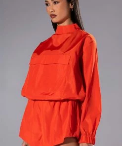 ALL DAY ERRANDS LIGHTWEIGHT ROMPER IN ORANGE