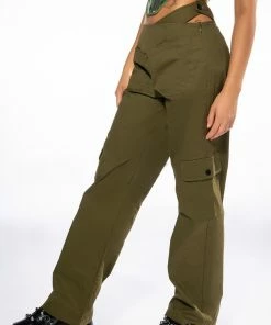 ALL I WANT DETAILED WAIST STRAIGHT LEG CARGO PANT