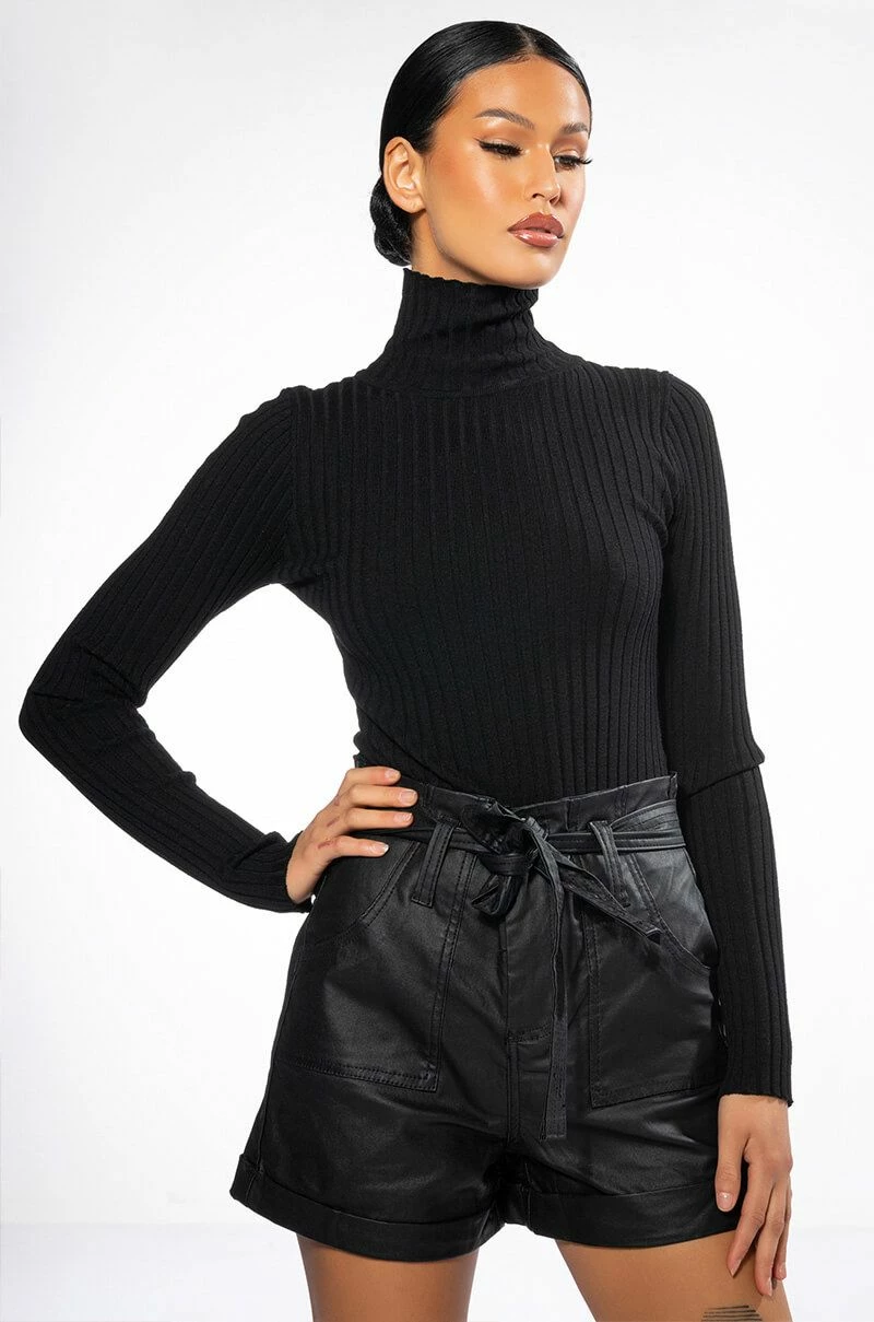 ALPHA HIGH RISE PLEATHER SHORTS 7 ALPHA HIGH RISE PLEATHER SHORTS - Image 7