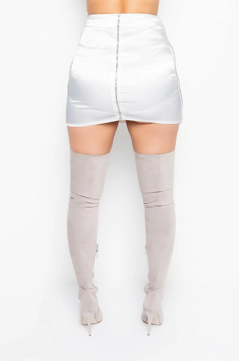 BADDIE SEASON SATIN RHINESTONE MINI SKIRT 3 BADDIE SEASON SATIN RHINESTONE MINI SKIRT - Image 3