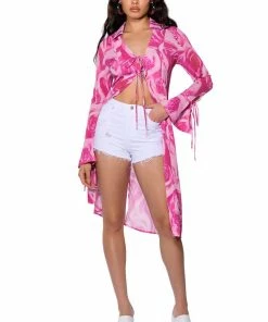 BELLA VITA DISTRESSED DENIM SHORT -FINESSE-shop bella vita distressed denim short white denim 3 3 c1