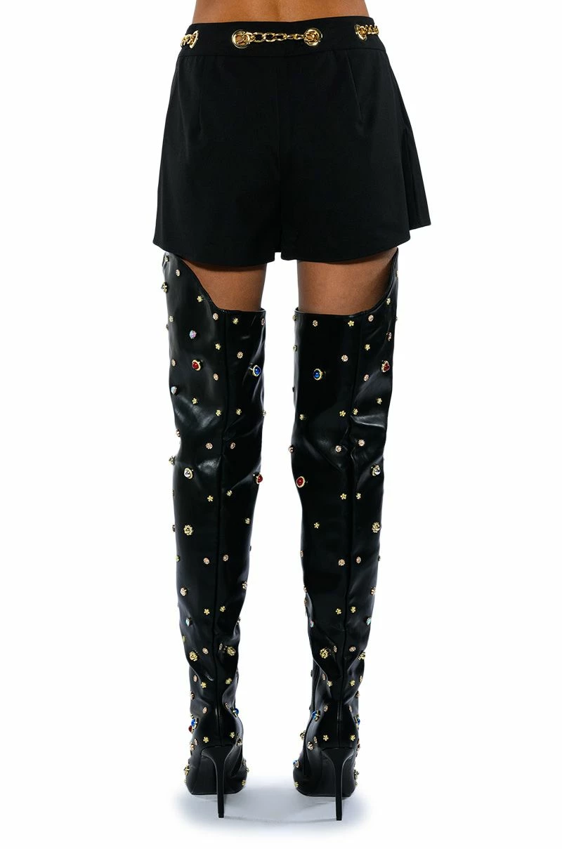 BETTER DAYS FLOUNCE SHORT WITH CHAIN BELT 9 BETTER DAYS FLOUNCE SHORT WITH CHAIN BELT - Image 9