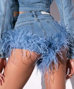 BIG ENERGY FEATHER JEAN SHORT -FINESSE-shop big energy feather jean short light blue denim 3 3