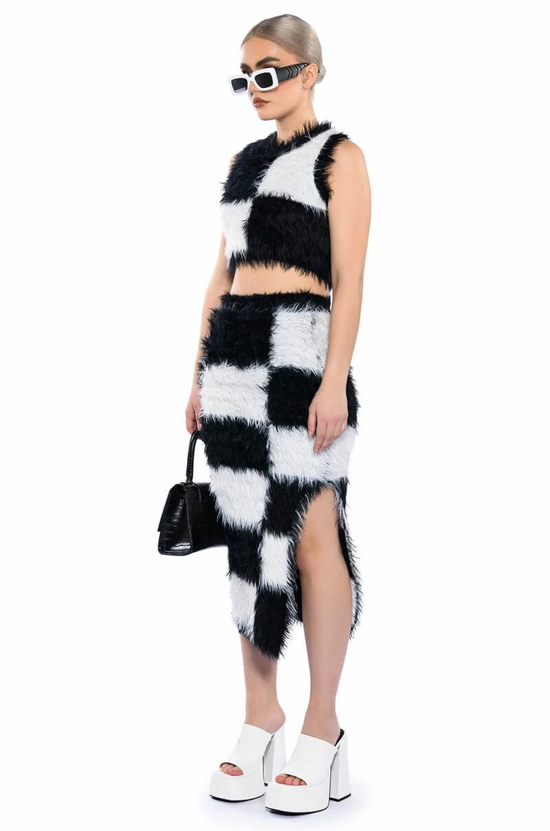 CHECKMATE SIR FUZZY MIDI SKIRT 5 CHECKMATE SIR FUZZY MIDI SKIRT - Image 5