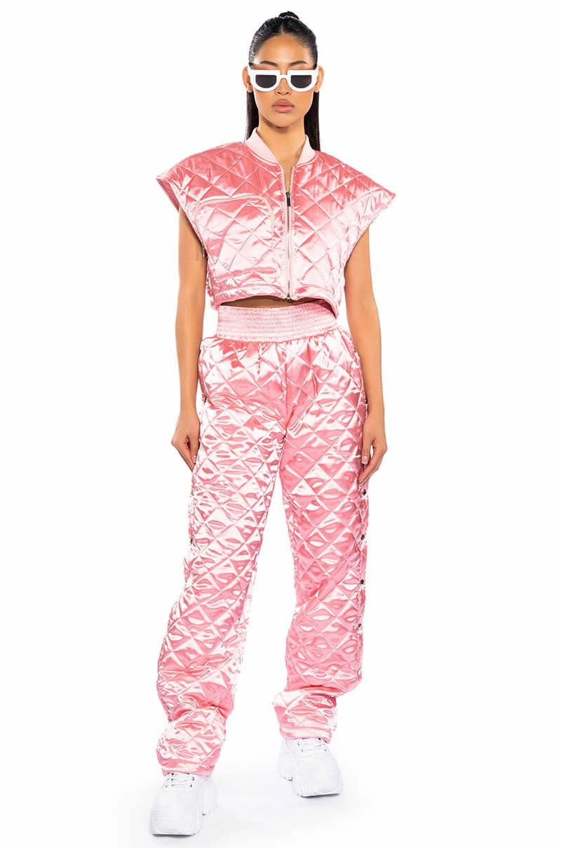 COZY MODE QUILTED SATIN BREAKAWAY JOGGER IN PINK 3 COZY MODE QUILTED SATIN BREAKAWAY JOGGER IN PINK - Image 3