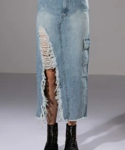 DOUBLE OHS CARGO DISTRESSED MIDI SKIRT -FINESSE-shop double ohs cargo distressed midi skirt light blue denim 4 4