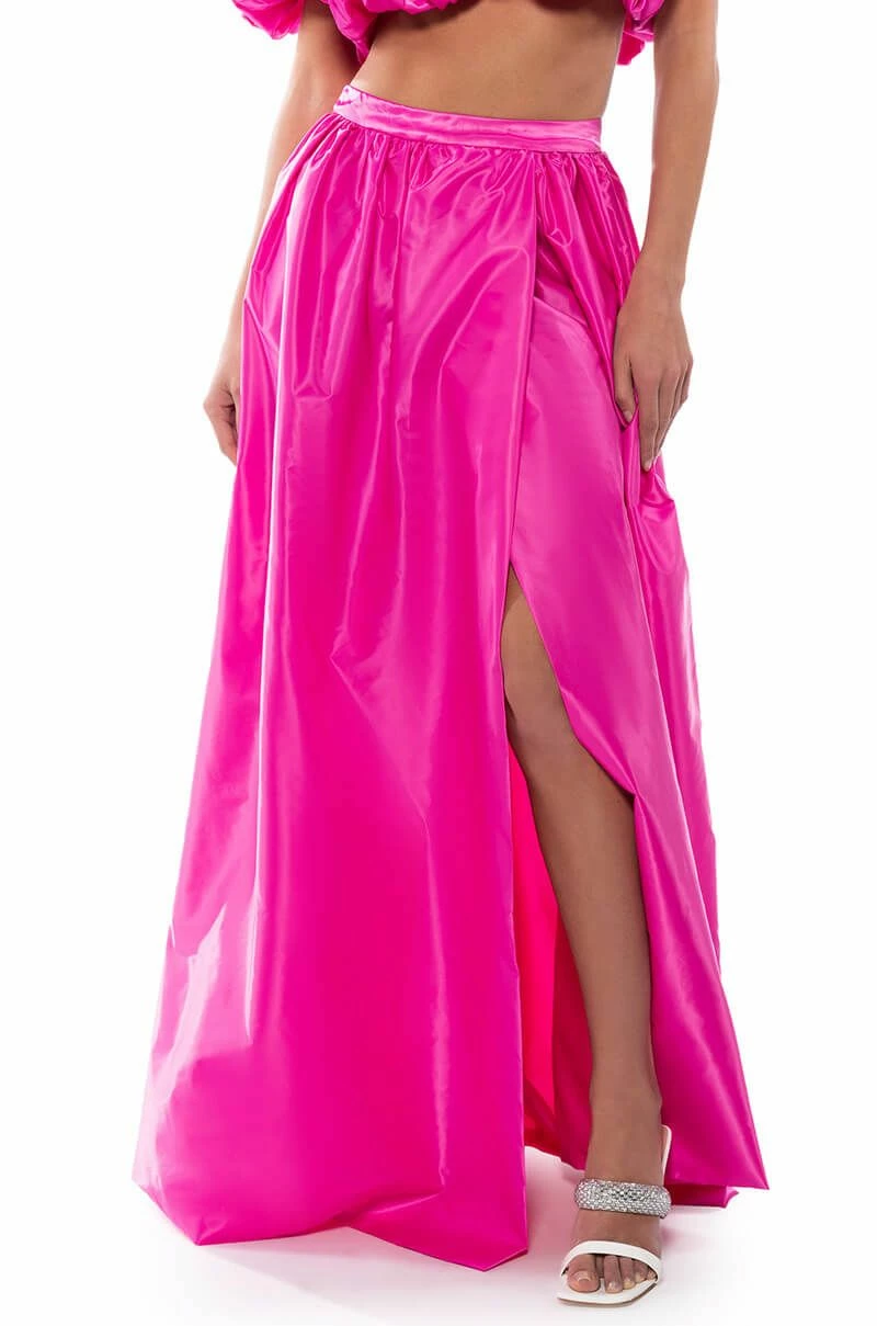 DRESS LIKE ROYALTY FULL VOLUME MAXI SKIRT 1 DRESS LIKE ROYALTY FULL VOLUME MAXI SKIRT