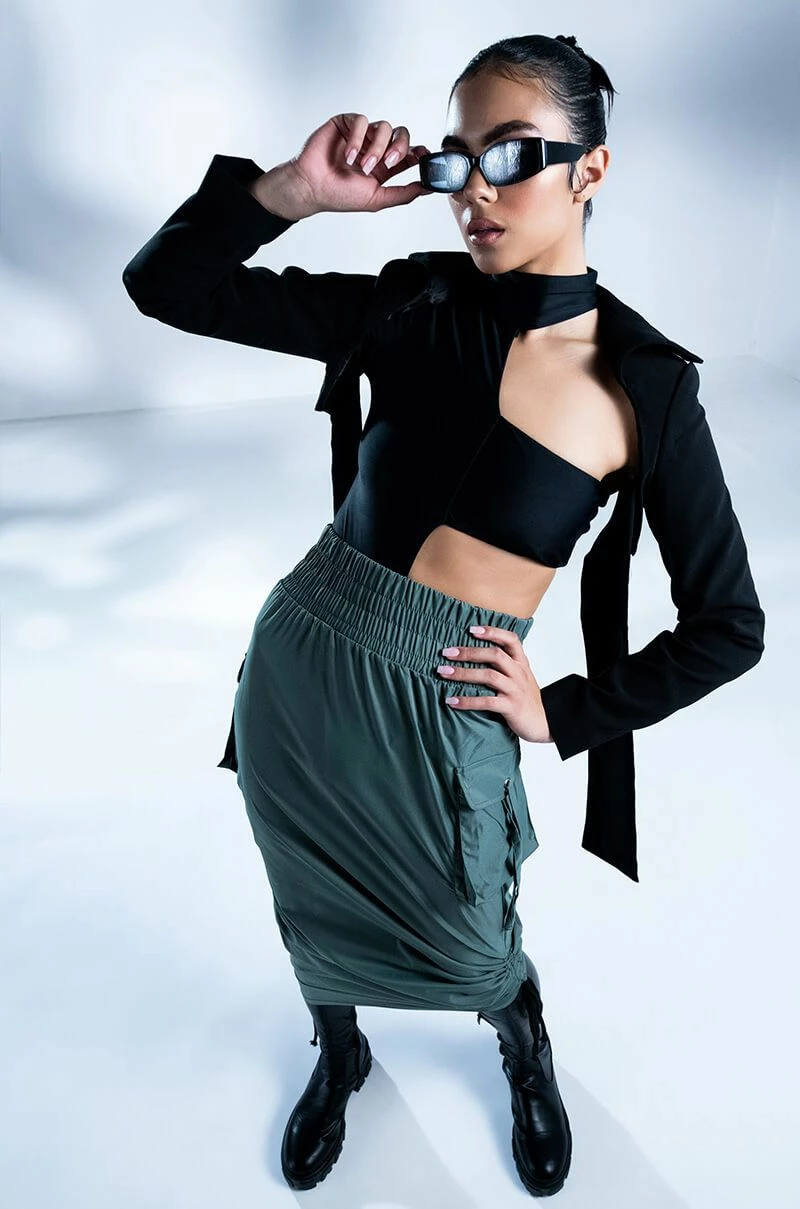 FOLLOW ME ADJUSTABLE CARGO SKIRT IN OLIVE 2 FOLLOW ME ADJUSTABLE CARGO SKIRT IN OLIVE - Image 2