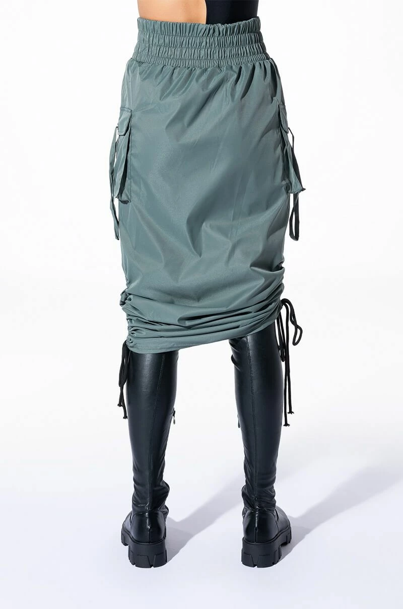 FOLLOW ME ADJUSTABLE CARGO SKIRT IN OLIVE 7 FOLLOW ME ADJUSTABLE CARGO SKIRT IN OLIVE - Image 7