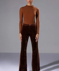 GABRIELLE VELVET FLARE TROUSER -FINESSE-shop gabrielle velvet flare trouser brown 7 7
