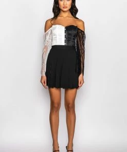 GINGER LACE PANEL PLEATED MINI SKIRT 13 GINGER LACE PANEL PLEATED MINI SKIRT -FINESSE-shop ginger lace panel pleated mini skirt black 7 7