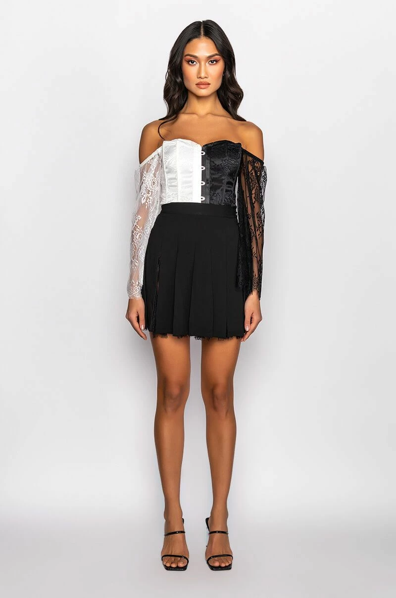 GINGER LACE PANEL PLEATED MINI SKIRT 7 GINGER LACE PANEL PLEATED MINI SKIRT - Image 7