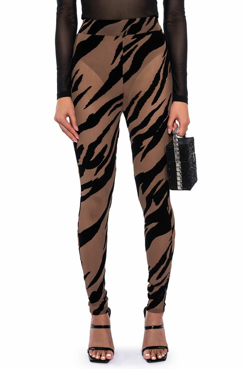 GIRL'S INSTINCT HIGH RISE LEGGING 1 GIRL'S INSTINCT HIGH RISE LEGGING