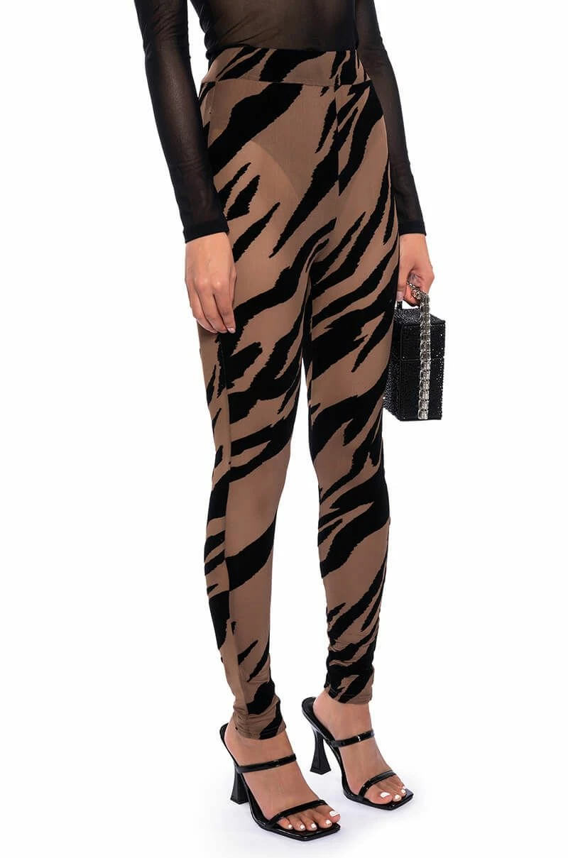 GIRL'S INSTINCT HIGH RISE LEGGING 2 GIRL'S INSTINCT HIGH RISE LEGGING - Image 2