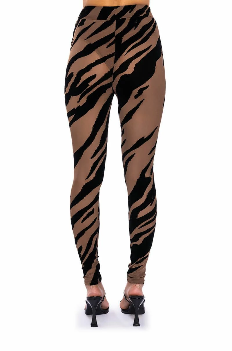 GIRL'S INSTINCT HIGH RISE LEGGING 7 GIRL'S INSTINCT HIGH RISE LEGGING - Image 7