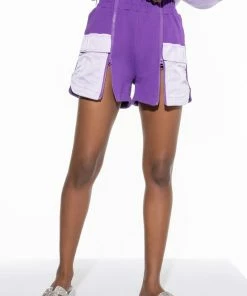 KAIA SATIN DETAIL SHORT