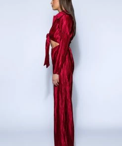 LIMITLESS OVERSIZED SATIN JUMPSUIT -FINESSE-shop limitless oversized satin jumpsuit red 3 3