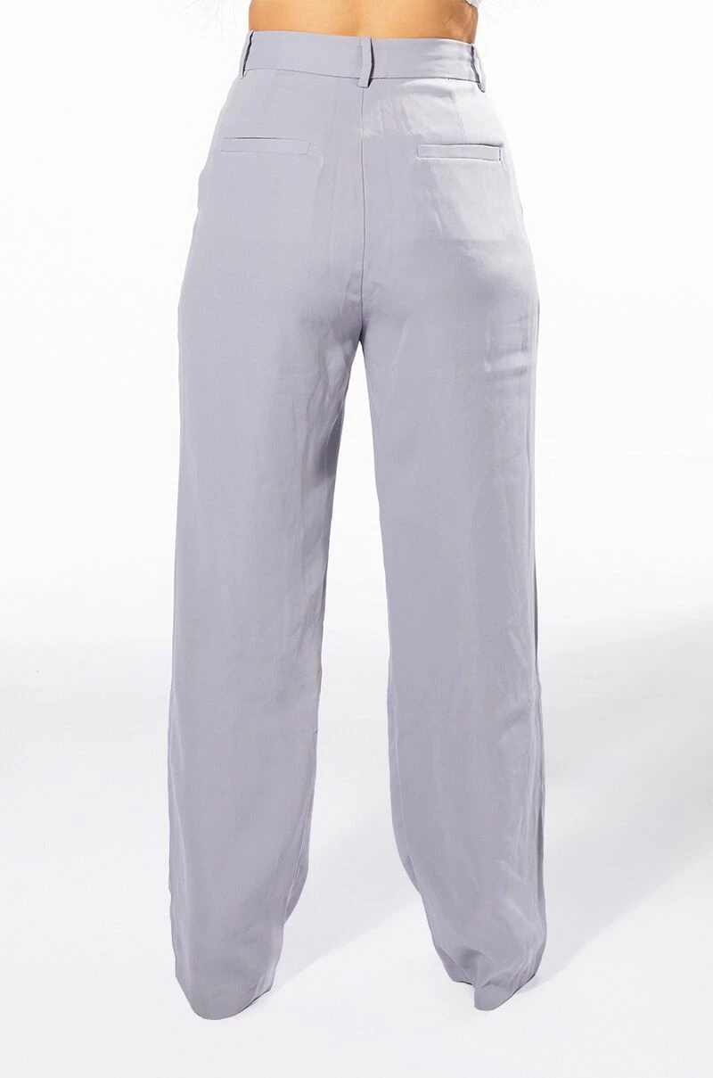 LOGAN WIDE LEG TROUSER IN GREY 6 LOGAN WIDE LEG TROUSER IN GREY - Image 6