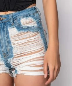 LOVE YOU TO PIECES DENIM SHORT -FINESSE-shop love you to pieces denim short light blue denim 9 9