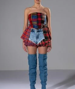 MODERN PUNK PLAID RUFFLE DENIM SHORT -FINESSE-shop modern punk plaid ruffle denim short light blue denim 5 5