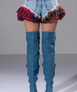 MODERN PUNK PLAID RUFFLE DENIM SHORT -FINESSE-shop modern punk plaid ruffle denim short light blue denim 9 9