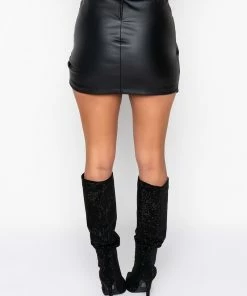 PLAY OR BE PLAYED PLEATHER MINI SKIRT 25 PLAY OR BE PLAYED PLEATHER MINI SKIRT -FINESSE-shop play or be played pleather mini skirt black 5 5