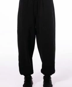 PUMA X VOGUE RELAXED SWEATPANTS 12 PUMA X VOGUE RELAXED SWEATPANTS -FINESSE-shop puma x vogue relaxed sweatpants black multi 4 4