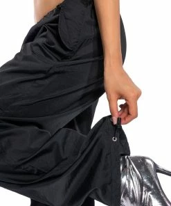 RILEY WIDE LEG PARACHUTE PANT -FINESSE-shop riley wide leg parachute pant black 11 11