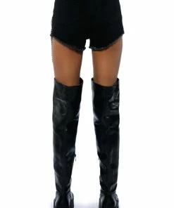 SEXY CHAIN DENIM SHORTS -FINESSE-shop sexy chain denim shorts in black black 9 9