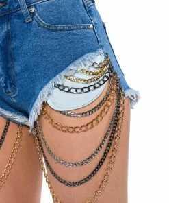 SEXY CHAIN DENIM SHORTS -FINESSE-shop sexy chain denim shorts medium blue denim 8 8 c1