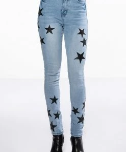 SHINING STAR PATCH DETAIL HIGH RISE SKINNY JEAN -FINESSE-shop shining star patch detail high rise skinny jean light blue 5 5 c1 c1 c1 c1 c1