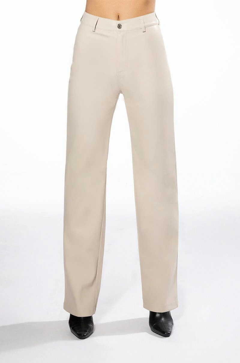 TE QUIERO HIGH RISE VEGAN LEATHER STRAIGHT LEG PANTS IN IVORY 4 TE QUIERO HIGH RISE VEGAN LEATHER STRAIGHT LEG PANTS IN IVORY - Image 4