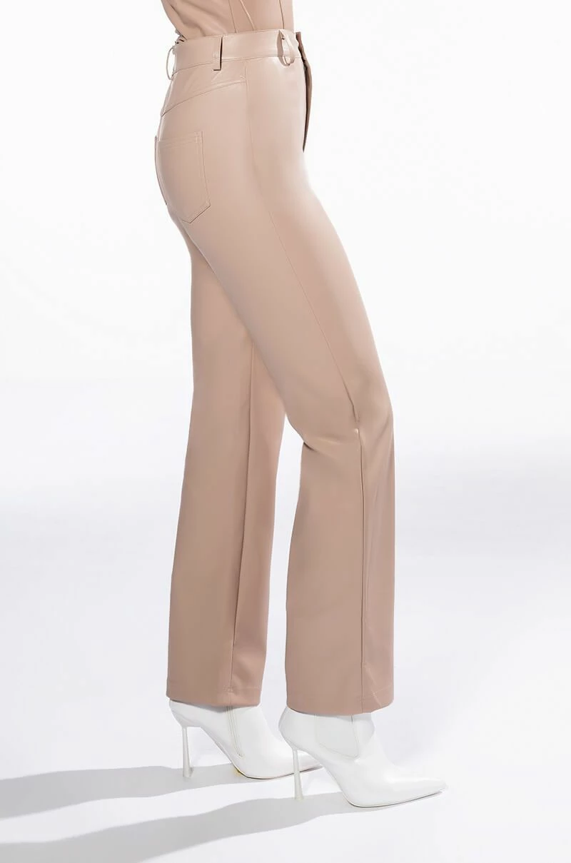 TE QUIERO HIGH RISE VEGAN LEATHER STRAIGHT LEG PANTS IN PINK 4 TE QUIERO HIGH RISE VEGAN LEATHER STRAIGHT LEG PANTS IN PINK - Image 4
