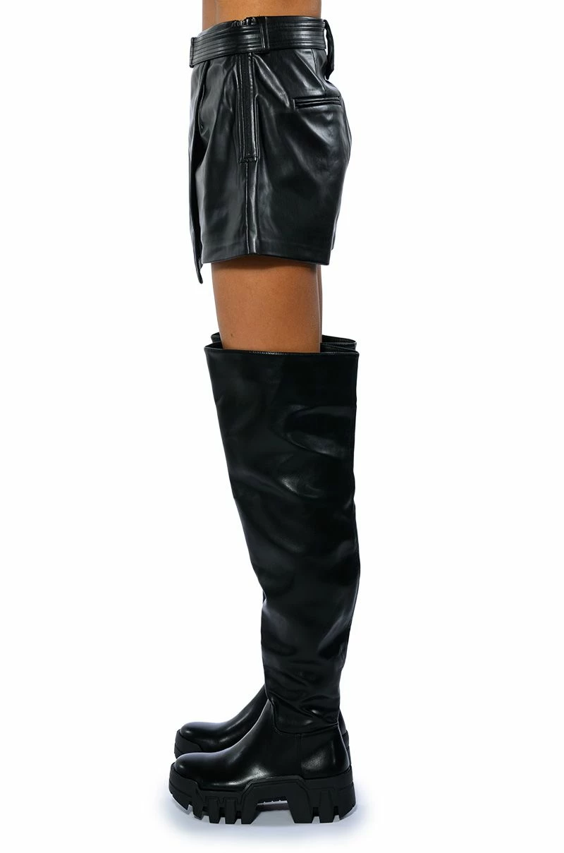 THE BADDEST BELTED FAUX LEATHER SKORT WITH 4 WAY STRETCH 6 THE BADDEST BELTED FAUX LEATHER SKORT WITH 4 WAY STRETCH - Image 6