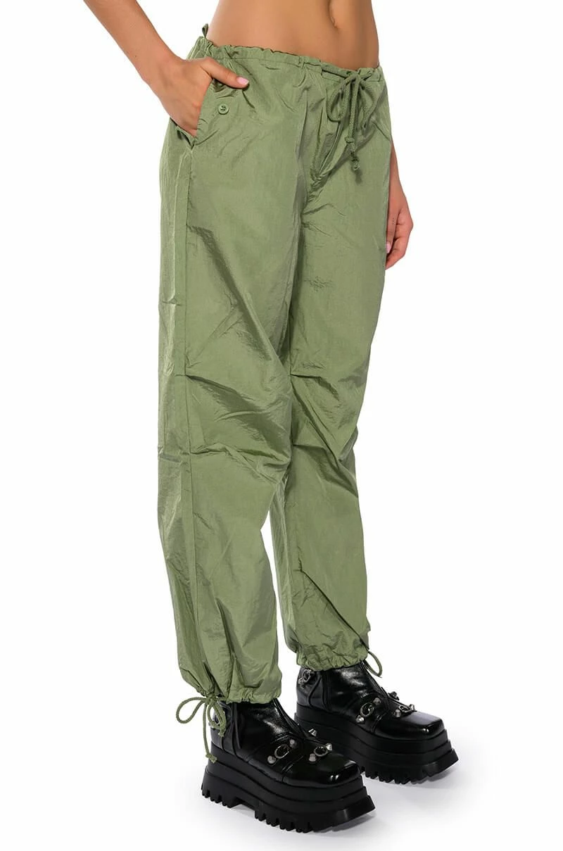 TOO LEGIT WIDE LEG CARGO PANTS 2 TOO LEGIT WIDE LEG CARGO PANTS - Image 2