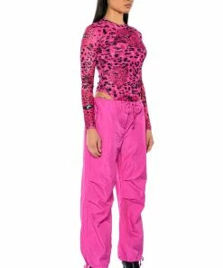 TOO LEGIT WIDE LEG CARGO PANTS 11 TOO LEGIT WIDE LEG CARGO PANTS -FINESSE-shop too legit wide leg cargo pants pink 4 4