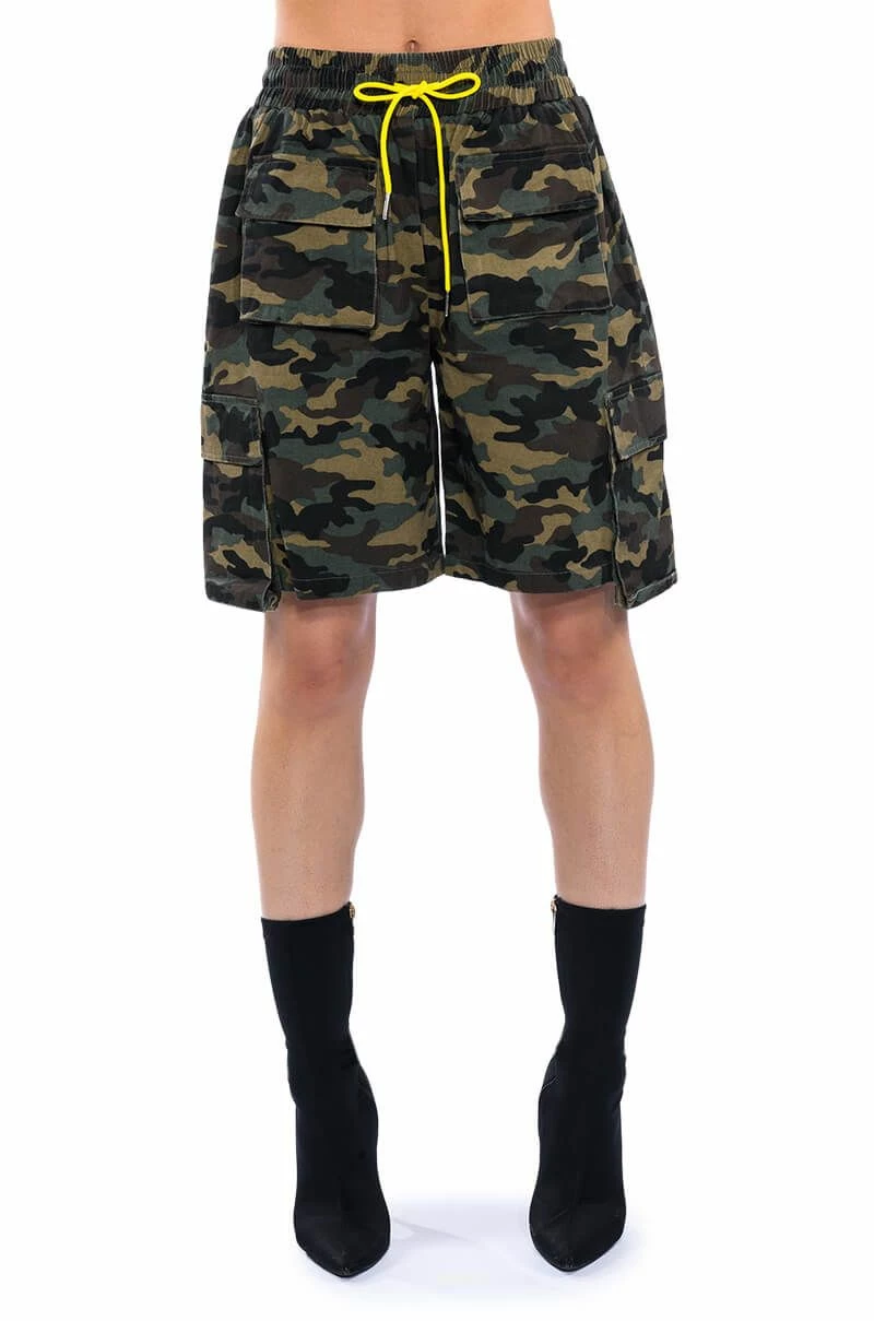 UNBOTHERED OVERSIZED CAMO SHORTS 6 UNBOTHERED OVERSIZED CAMO SHORTS - Image 6