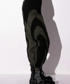 WONKA CHAIN DETAIL COLOR BLOCKED DENIM PANT -FINESSE-shop wonka chain detail color blocked denim pant black grey 6 6