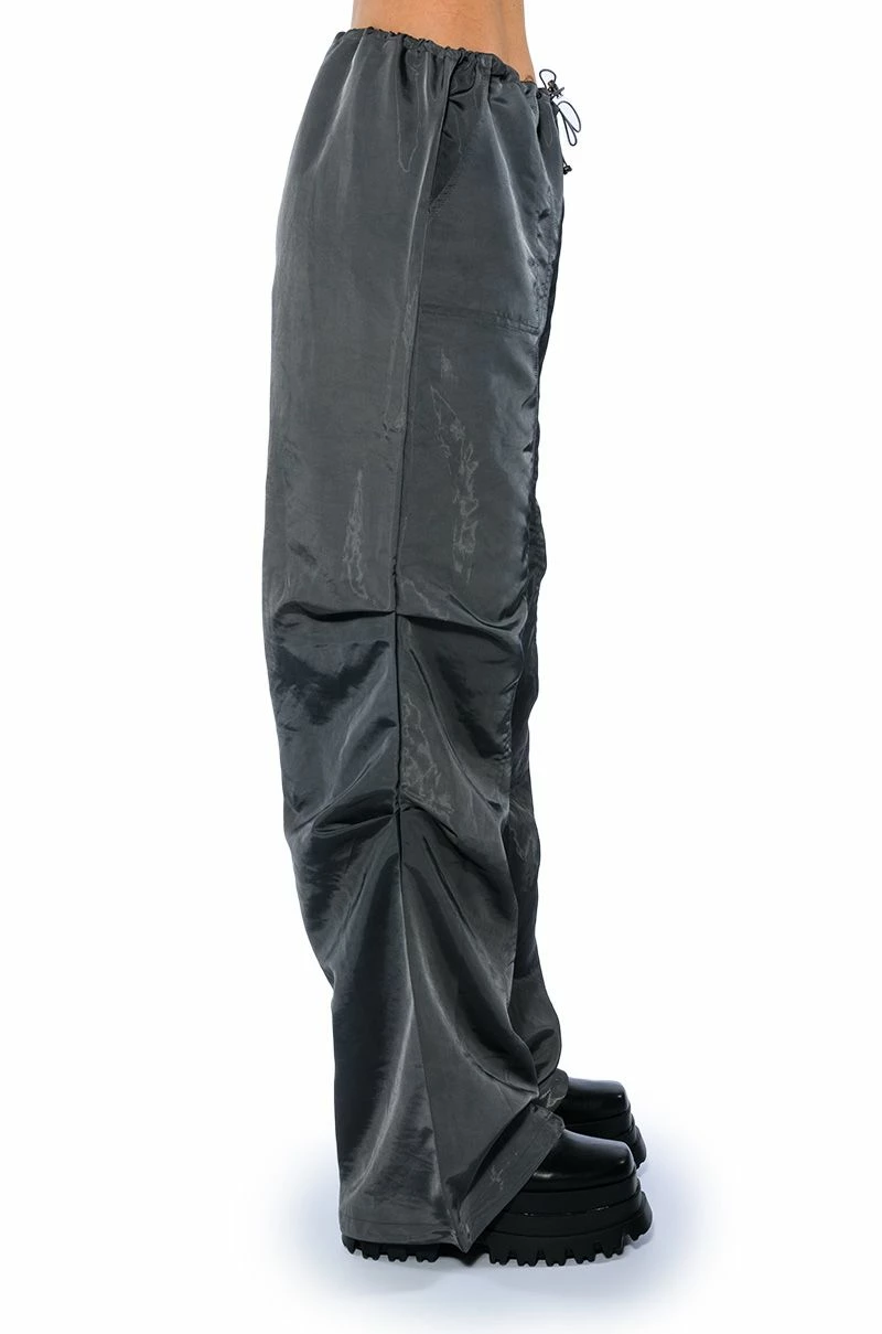 ZONA OVERSIZED PARACHUTE PANTS 7 ZONA OVERSIZED PARACHUTE PANTS - Image 7